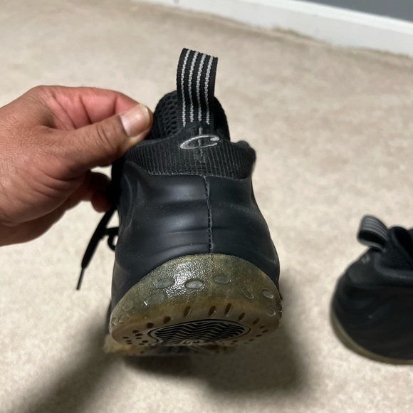 Sz 8.5 “Stealth” air Foamposite one - Picture 9 of 10